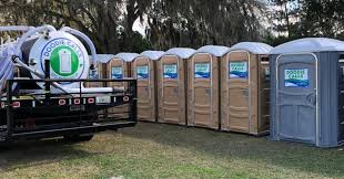 Best Standard Portable Toilet Rental  in Riverside, MO